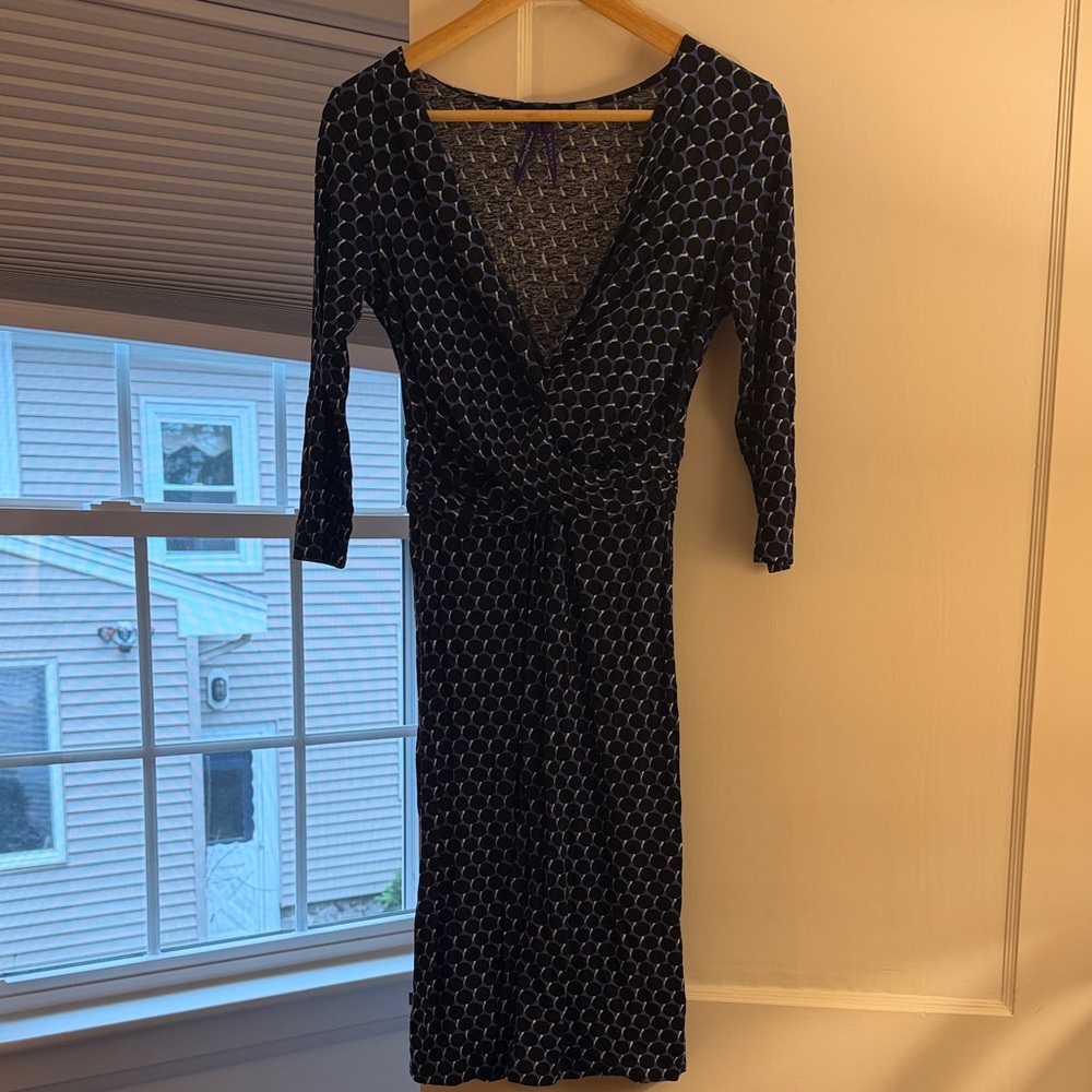 Seraphine maternity/nursing Navy and White Long Sleeve Dress